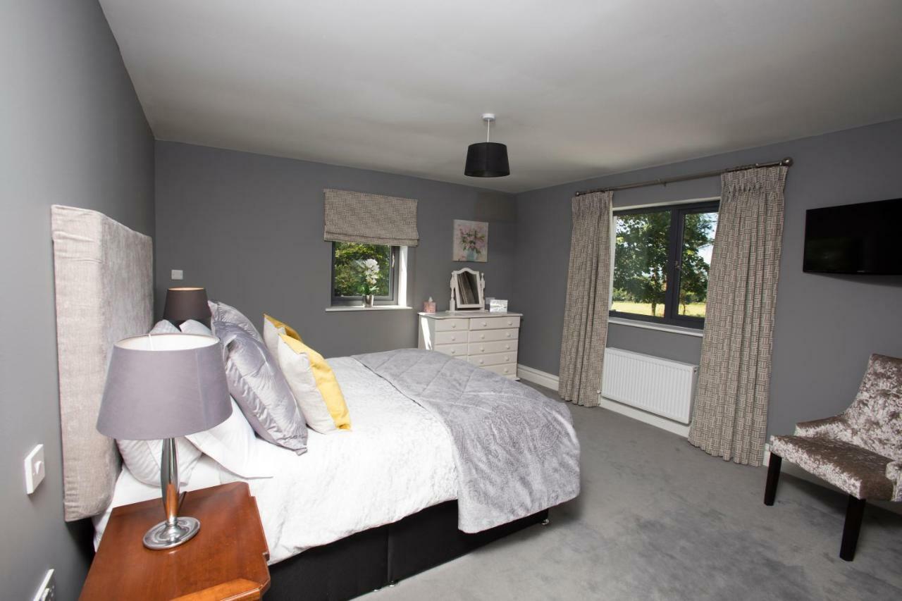 Inch View Lodge Milltown  Экстерьер фото